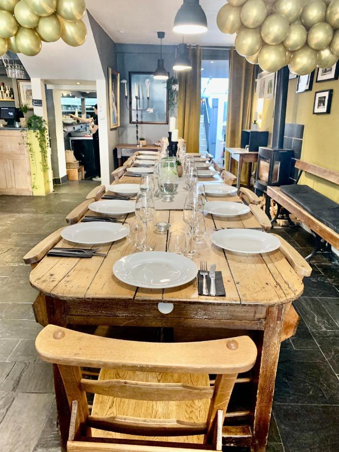 Blas At Fronlas Cafe - The Heart Of Newport Newport  Exterior foto